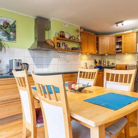 Hermiinstay - With Sauna And Hot Tub Appartement