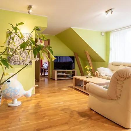 Appartement Hermiinstay - With Sauna And Hot Tub